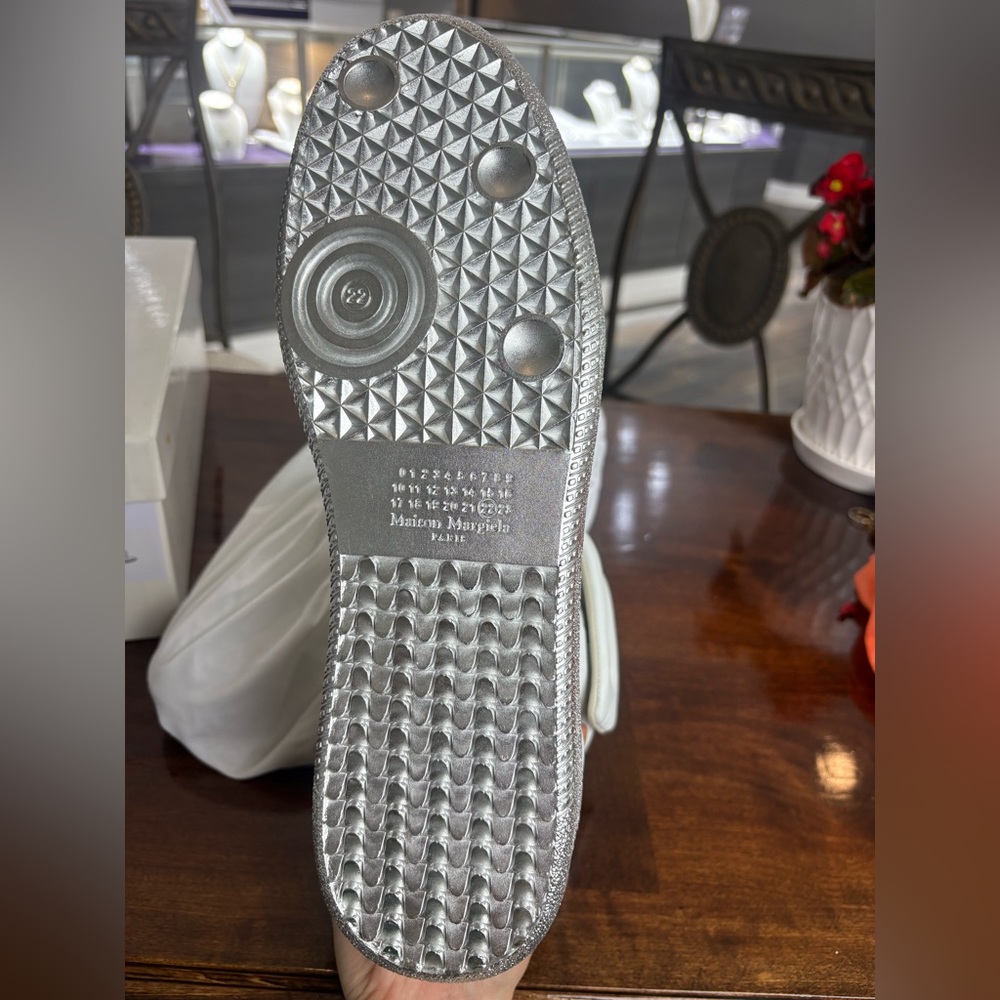 MAISON MARGIELA “Future” high top with metallic silver contrast sole - Picture 5 of 8